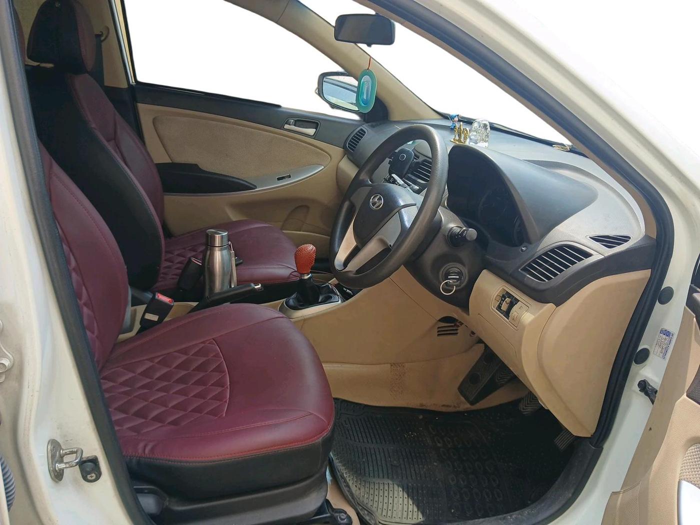 2011 Hyundai Verna FLUIDIC 1.4 VTVT, Petrol, Manual, 71,716 km, interior