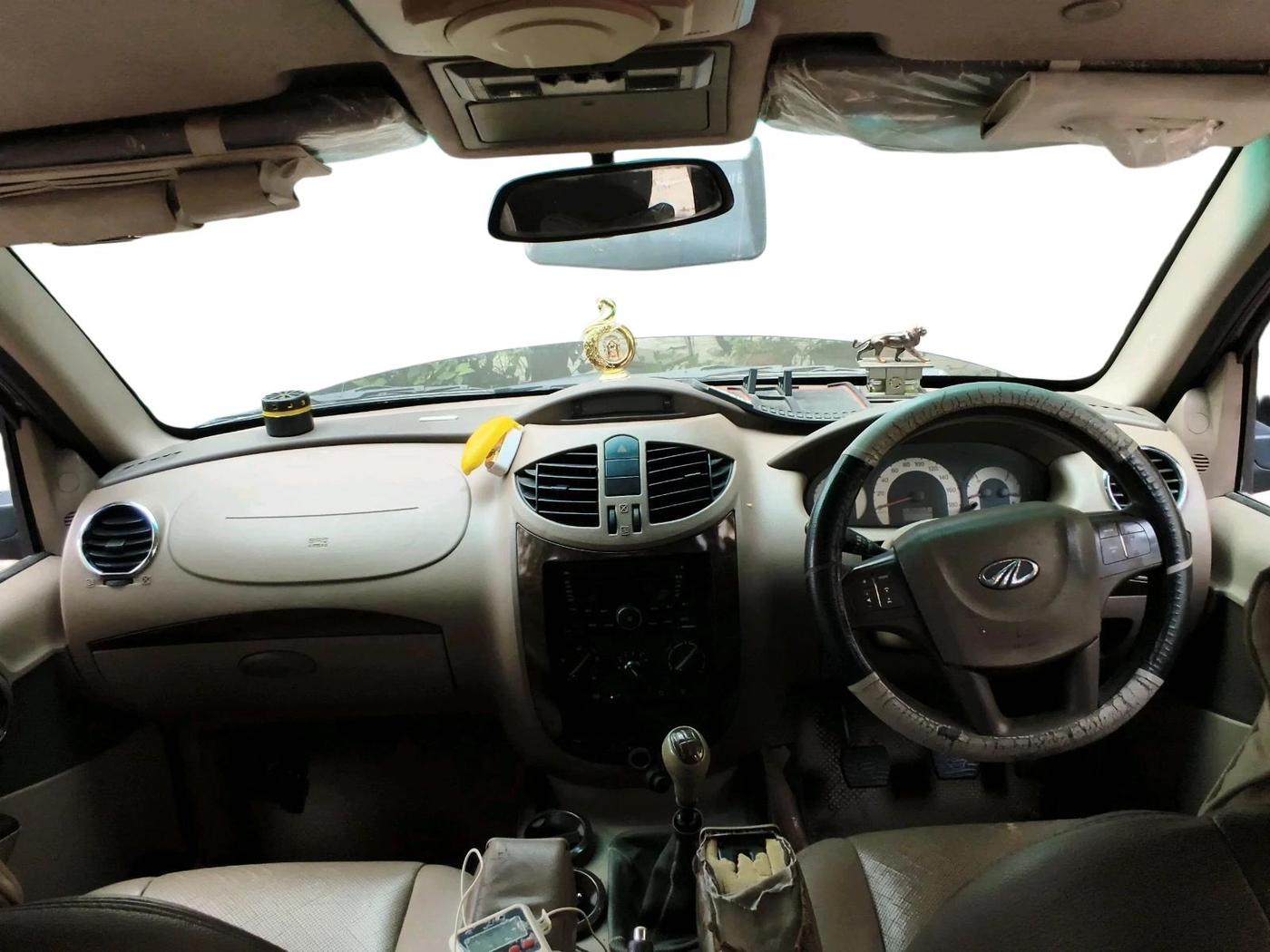 2012 Mahindra Xylo E9, Diesel, Manual, 1,26,853 km, interior