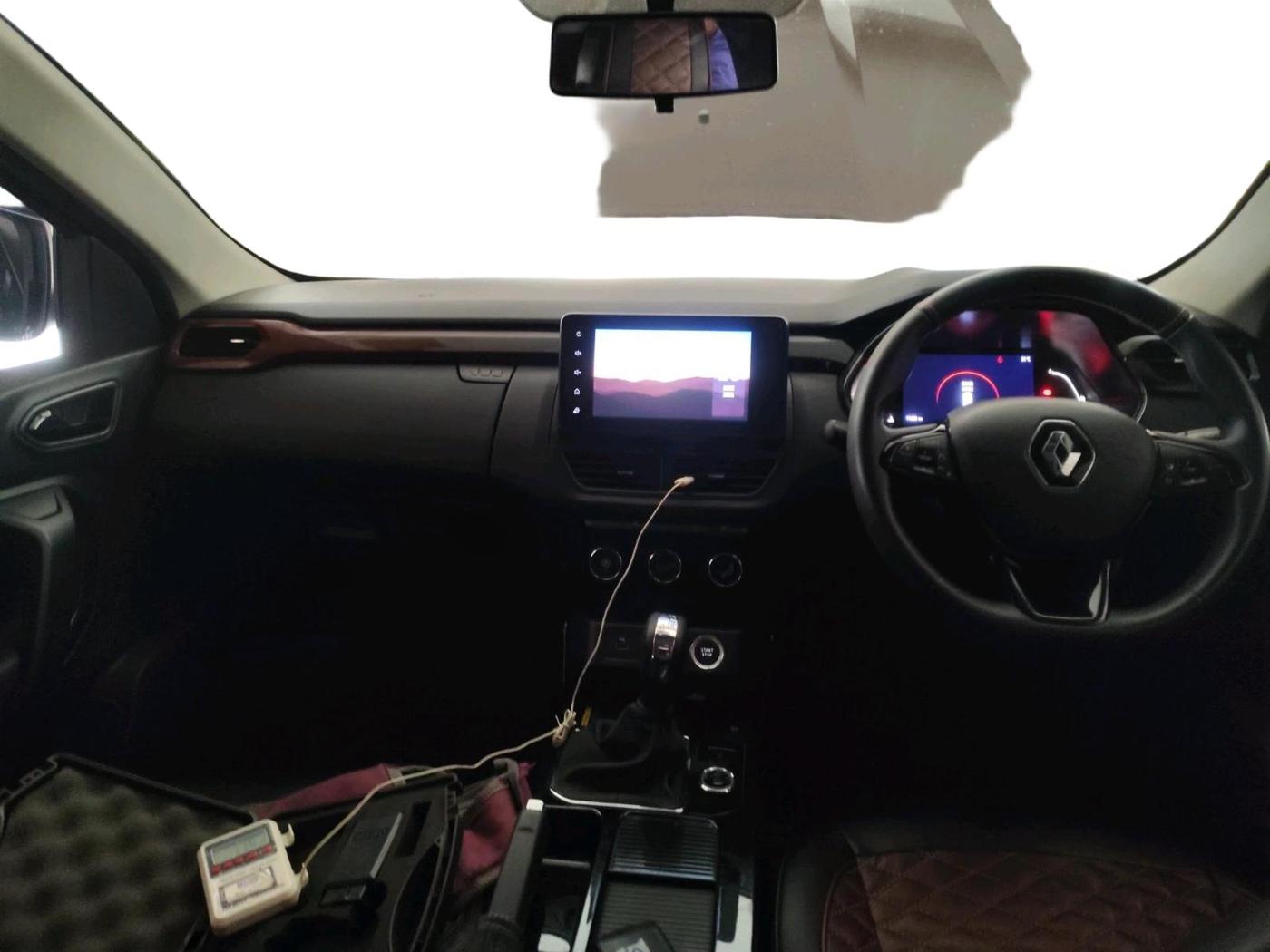 2023 Renault Kiger RXZ AMT, Petrol, Automatic, 11,603 km, interior