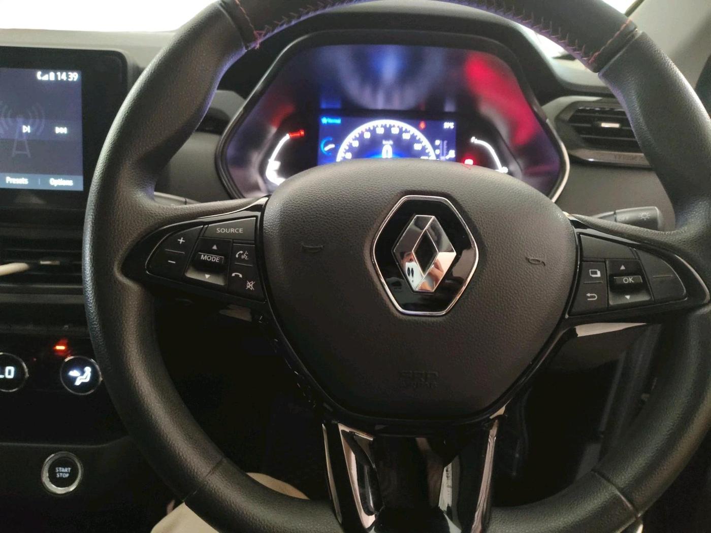 2023 Renault Kiger RXZ AMT, Petrol, Automatic, 11,603 km, interior
