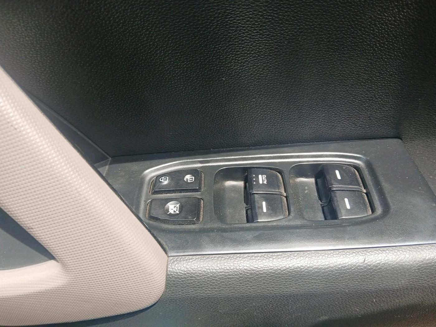2018 Hyundai Creta SX PLUS AT 1.6 PETROL, Petrol, Automatic, 1,00,738 km, interior