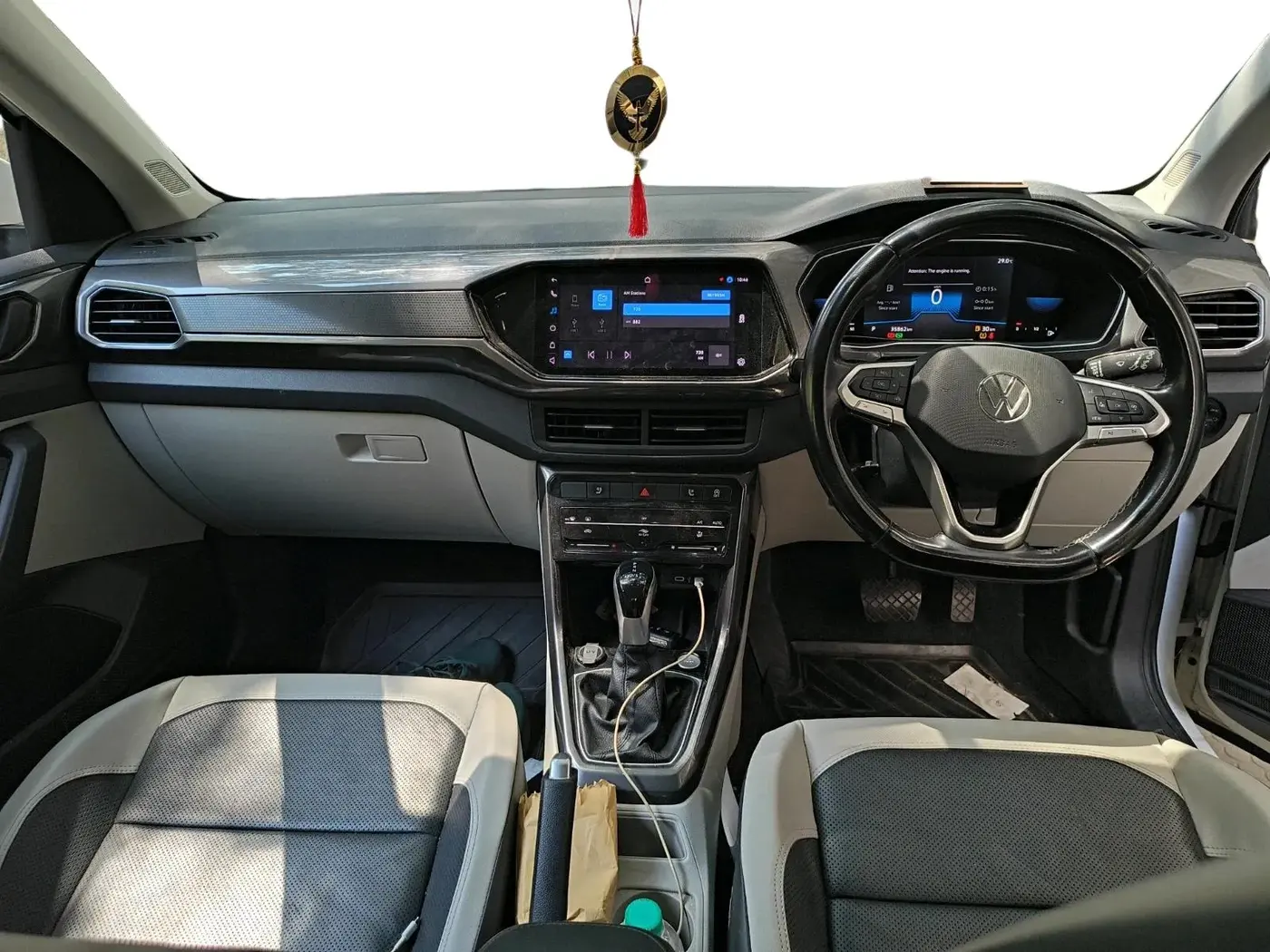 2022 Volkswagen TAIGUN TOPLINE 1.0 TSI AT, Petrol, Automatic, 35,862 km, interior