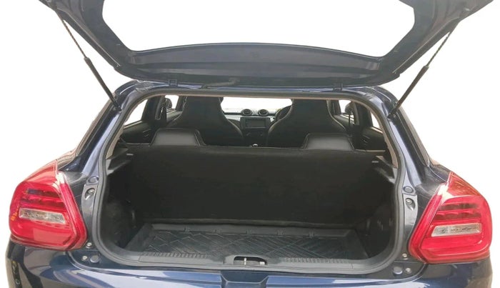 2021 Maruti Swift LXI, Petrol, Manual, 31,762 km, exterior