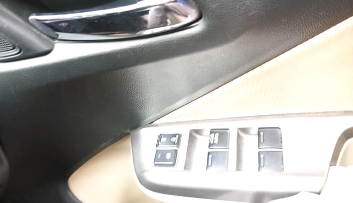 2014 Honda City 1.5L I-DTEC V, Diesel, Manual, 1,50,702 km, interior