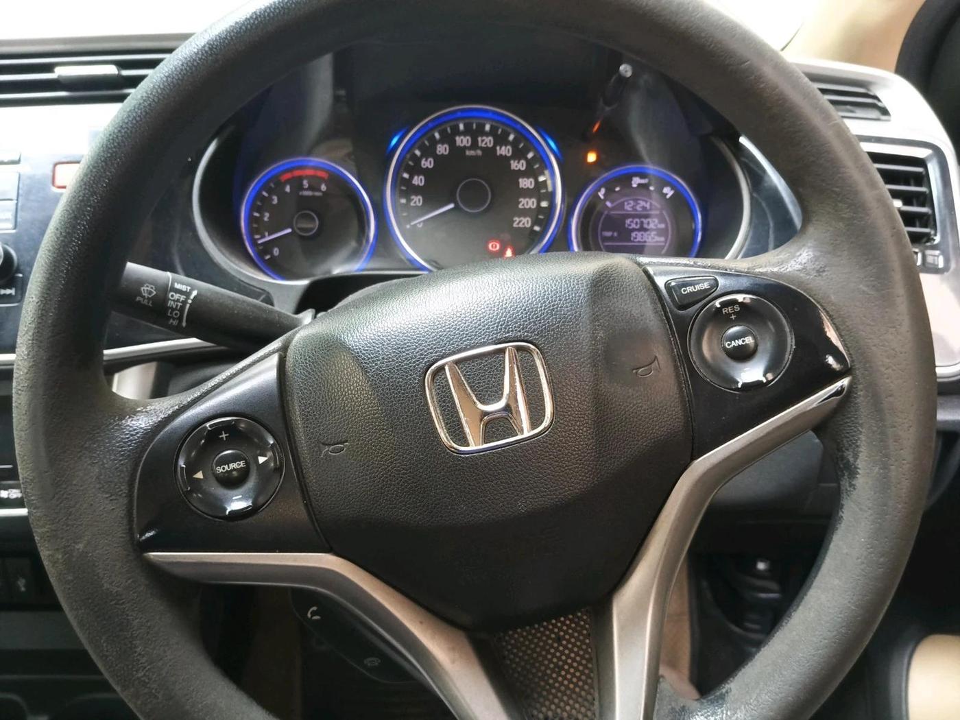 2014 Honda City 1.5L I-DTEC V, Diesel, Manual, 1,50,702 km, interior