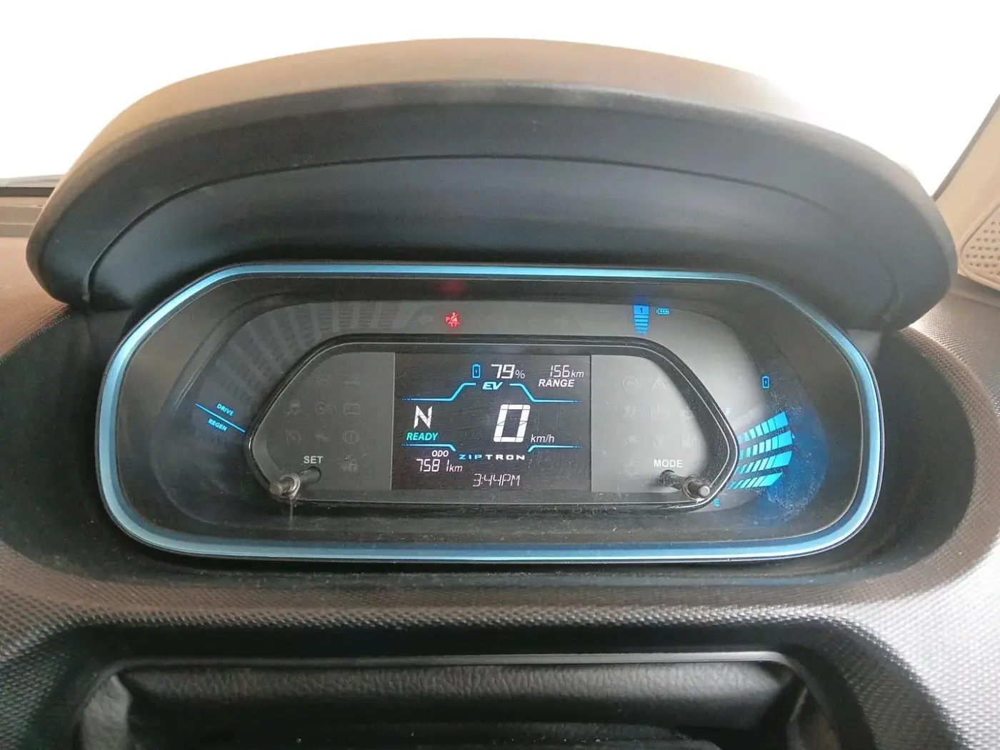 2023 Tata TIAGO EV XT LONG RANGE, Electric, Automatic, 7,800 km, interior