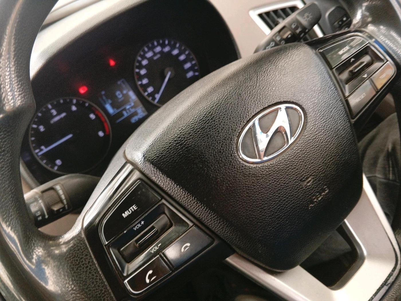 2019 Hyundai Creta EX 1.4 DIESEL, Diesel, Manual, 1,29,405 km, interior