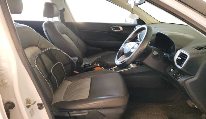 2019 Hyundai VENUE SX PLUS 1.0 TURBO DCT, Petrol, Automatic, 80,049 km, interior