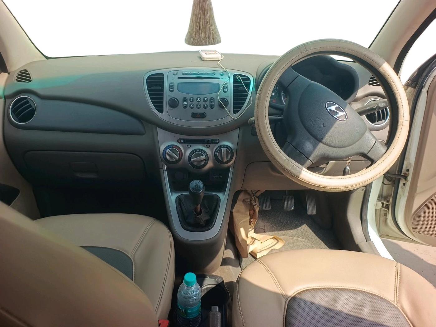 2012 Hyundai i10 SPORTZ 1.2, Petrol, Manual, 48,742 km, interior