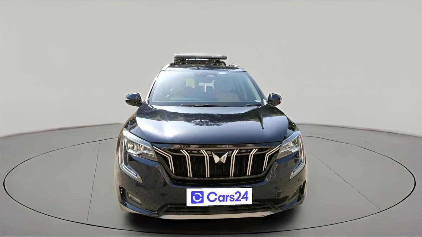 2023 Mahindra XUV700 AX 7 LUXURY D AWD AT 7 STR, Diesel, Automatic, 23,301 km, exterior