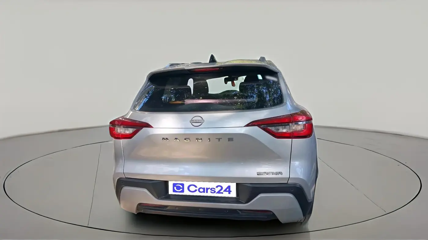 2025 Nissan MAGNITE Visia EZ-Shift, Petrol, Automatic, 5,180 km, exterior