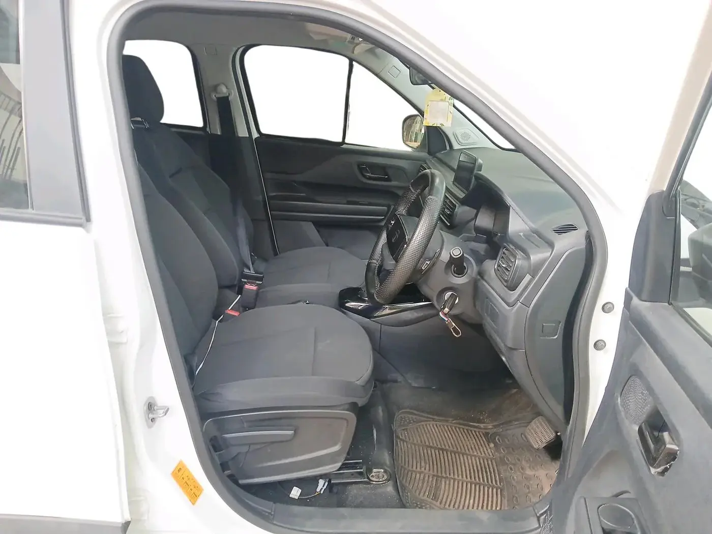 2025 Tata PUNCH EV SMART PLUS 3.3, Electric, Automatic, 15,926 km, interior