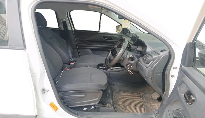 2025 Tata PUNCH EV SMART PLUS 3.3, Electric, Automatic, 15,926 km, interior