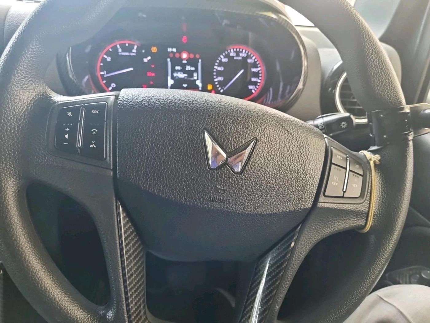 2023 Mahindra Thar LX P 2WD AT HT, Petrol, Automatic, 86,759 km, interior