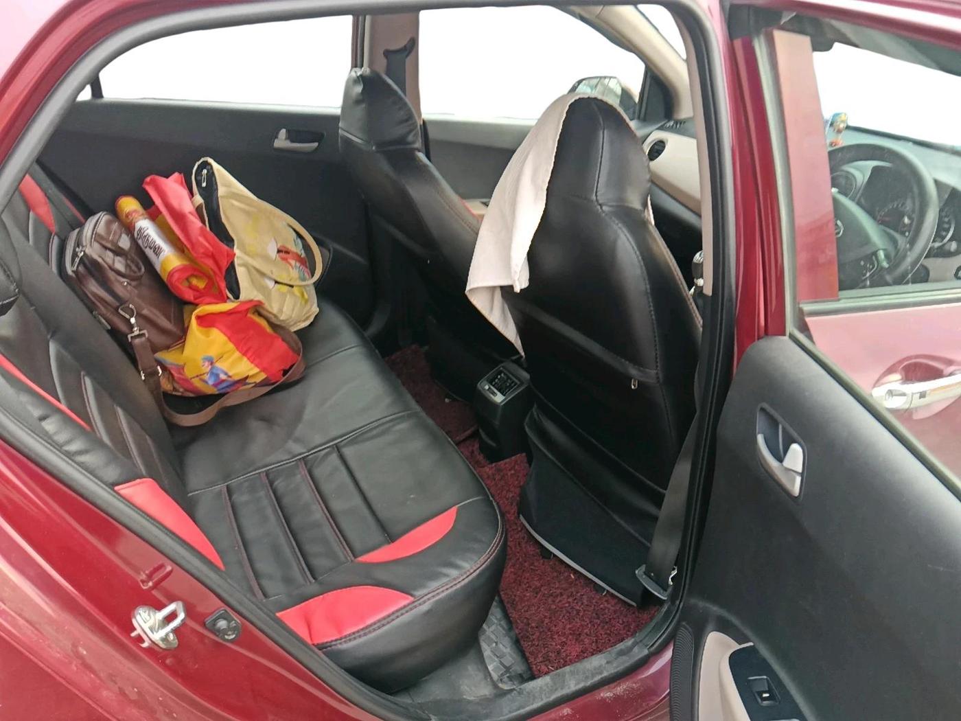 2014 Hyundai Grand i10 ASTA 1.2 KAPPA VTVT, Petrol, Manual, 1,17,072 km, interior