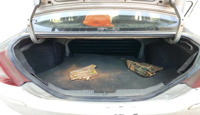 2012 Ford Fiesta Classic LXI 1.4 DIESEL, Diesel, Manual, 1,52,588 km, exterior