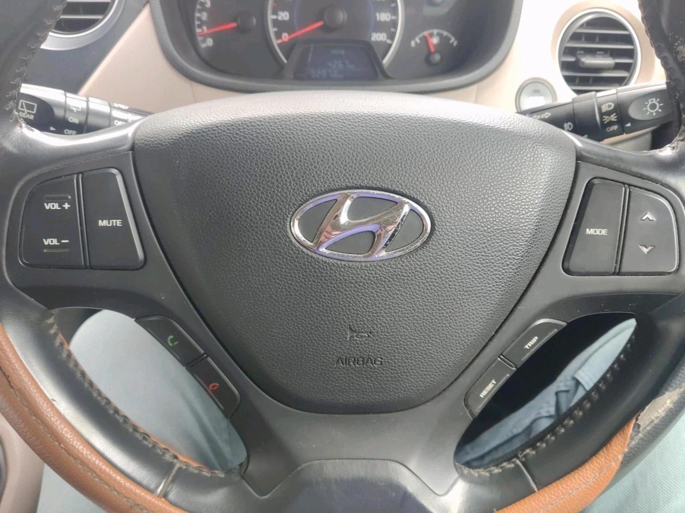 2013 Hyundai Grand i10 ASTA 1.2 KAPPA VTVT, Petrol, Manual, 92,973 km, interior