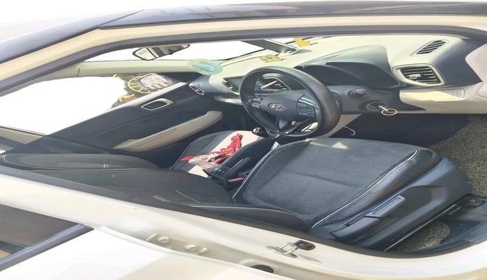 2019 Hyundai VENUE SX 1.0 TURBO DUAL TONE, Petrol, Manual, 60,090 km, interior