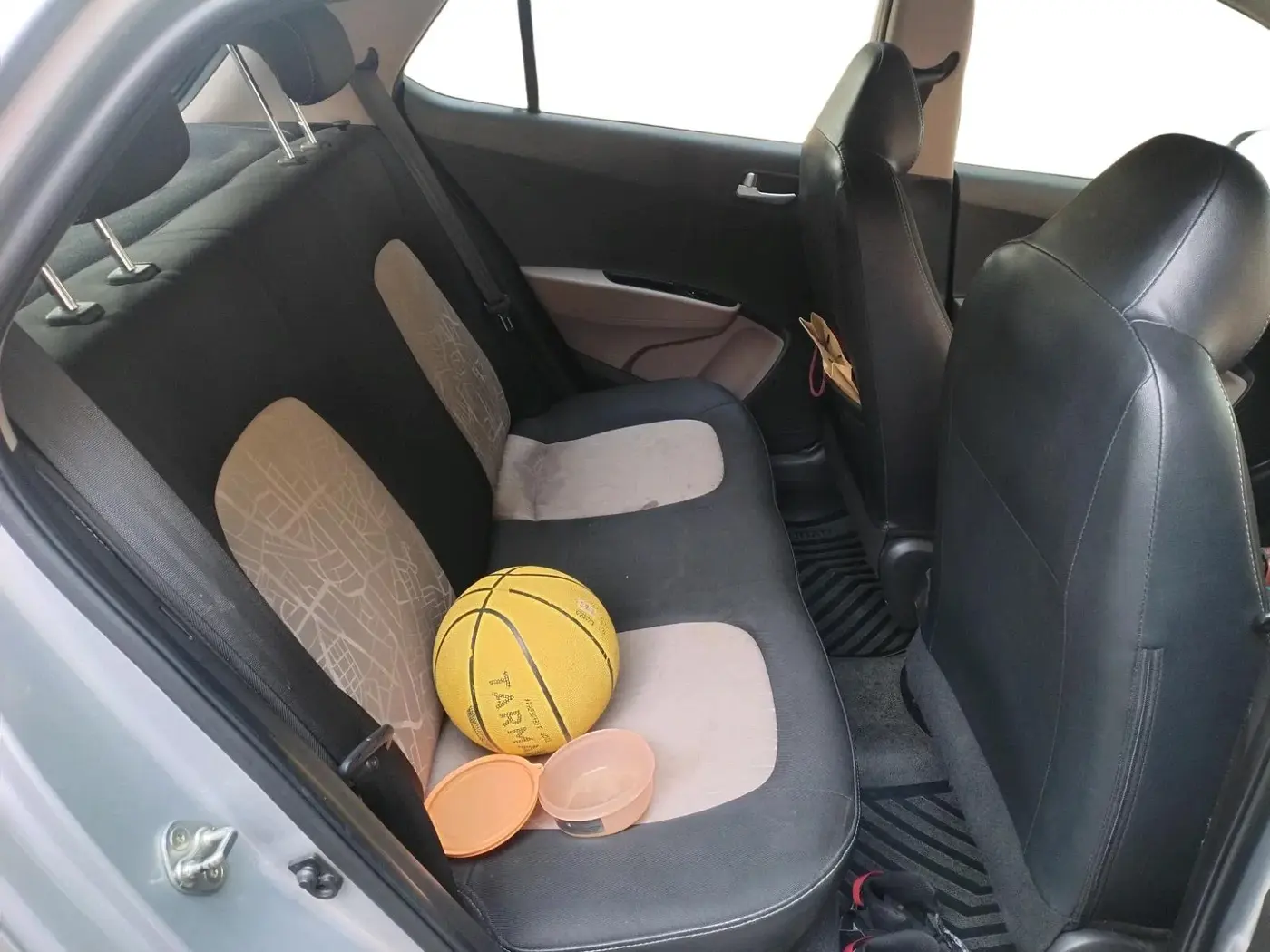 2019 Hyundai Grand i10 ASTA 1.2 KAPPA VTVT, Petrol, Manual, 30,800 km, interior