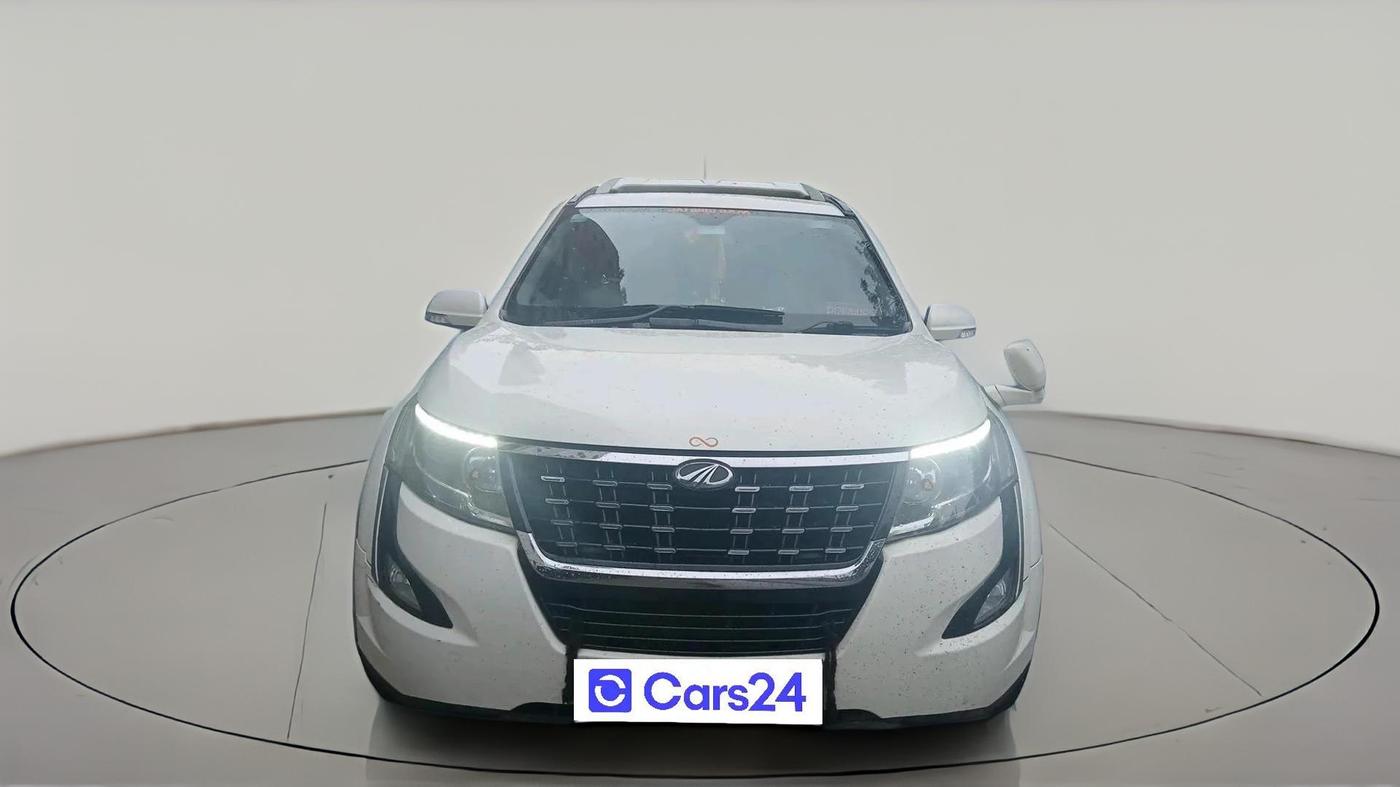 2018 Mahindra XUV500 W7 AT, Diesel, Automatic, 58,384 km, exterior