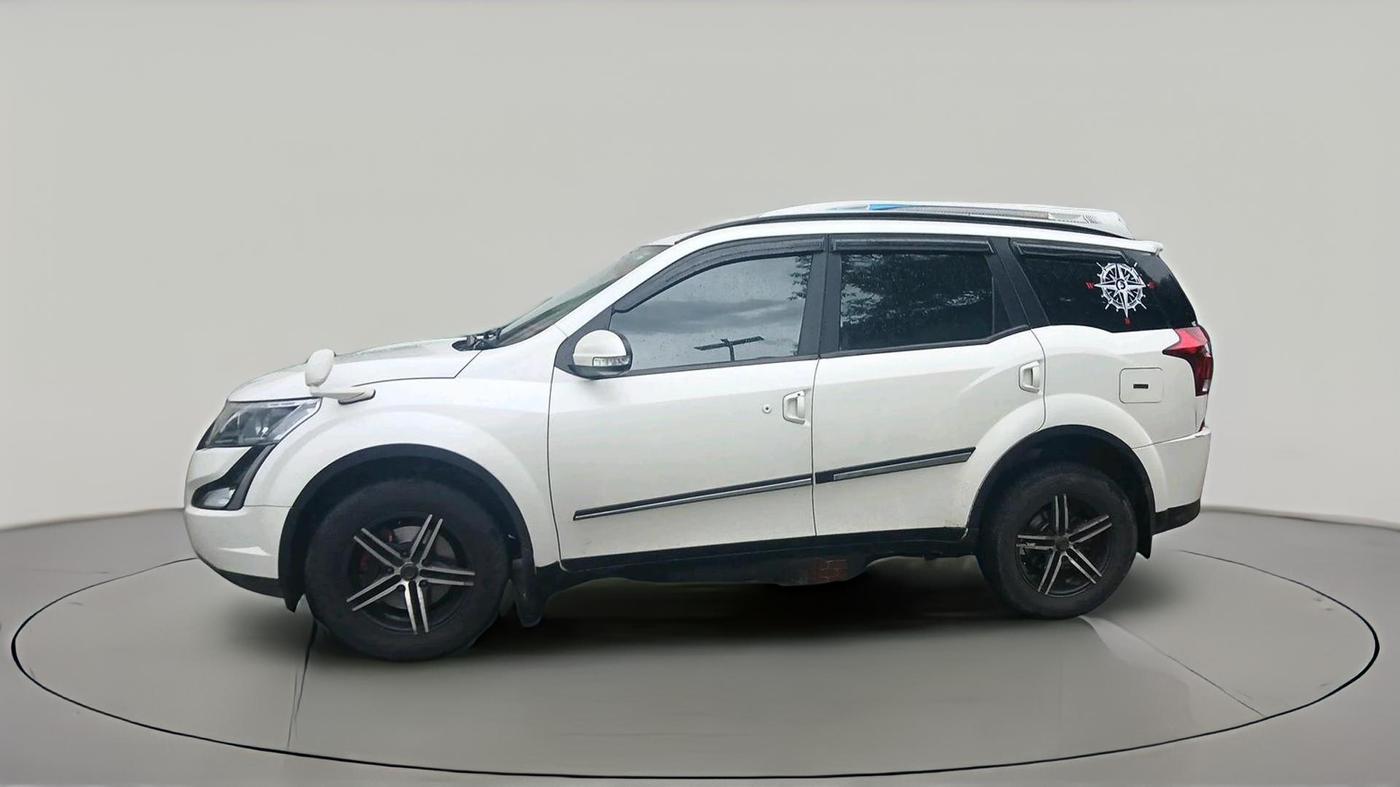 2018 Mahindra XUV500 W7 AT, Diesel, Automatic, 58,384 km, exterior