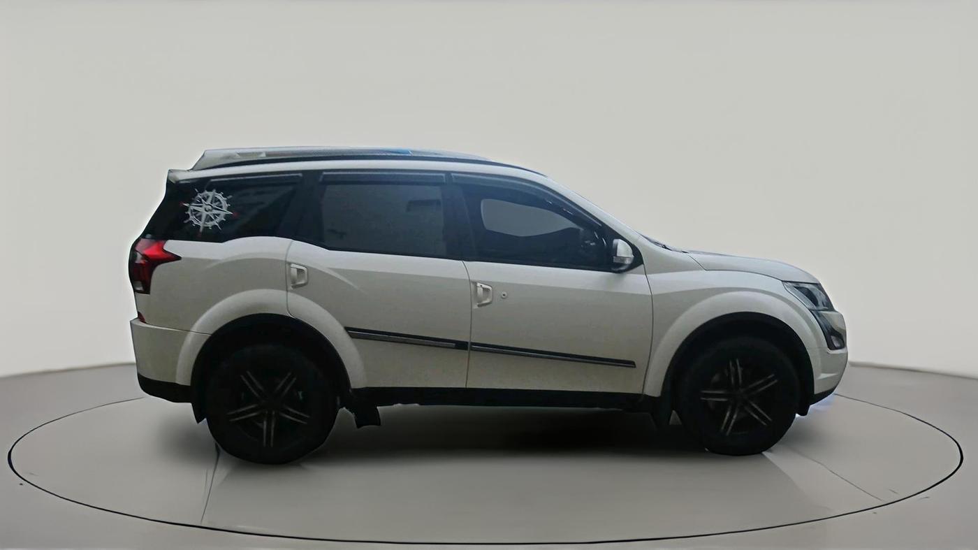 2018 Mahindra XUV500 W7 AT, Diesel, Automatic, 58,384 km, exterior