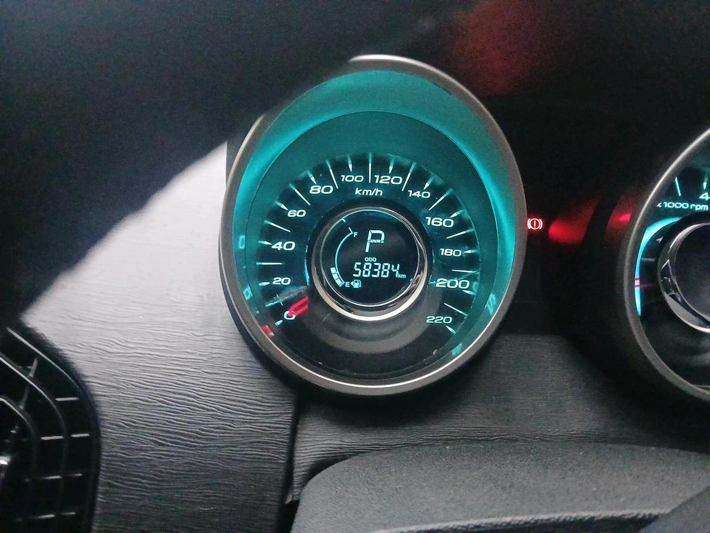 2018 Mahindra XUV500 W7 AT, Diesel, Automatic, 58,384 km, interior