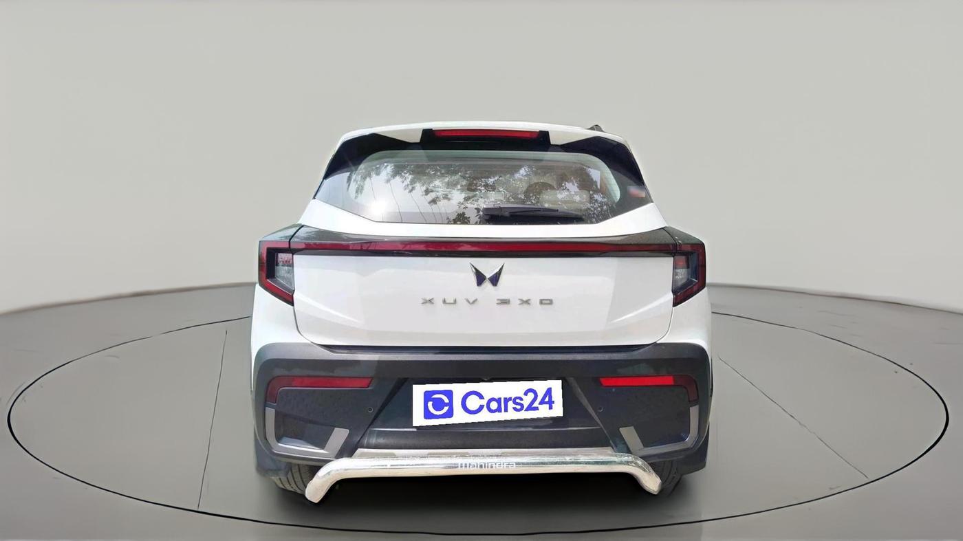 2024 Mahindra XUV 3XO AX5 1.2 L TCMPFi, Petrol, Manual, 7,594 km, exterior