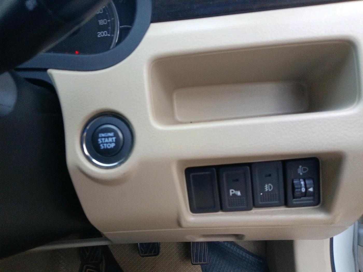 2017 Maruti Ciaz ALPHA 1.4 PETROL, Petrol, Manual, 80,144 km, interior