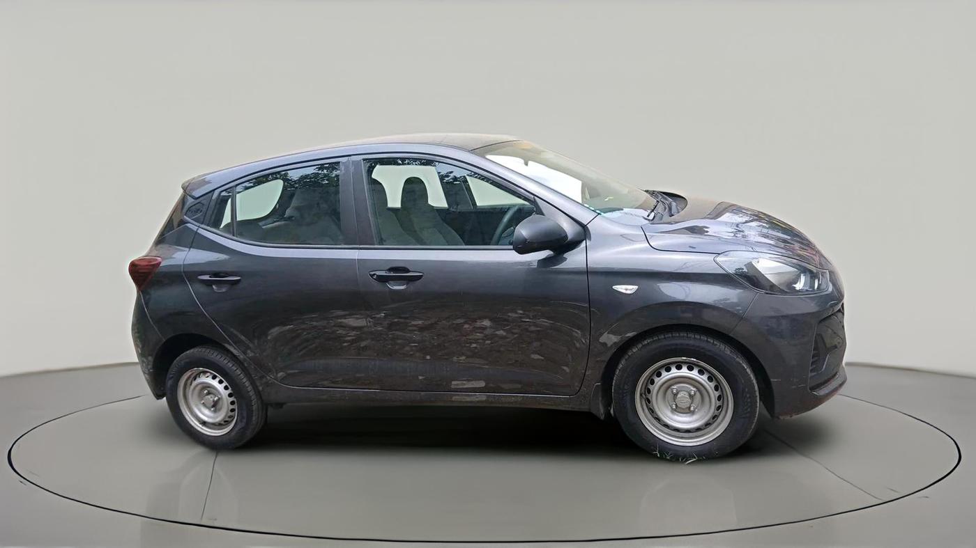 2025 Hyundai GRAND I10 NIOS ERA 1.2 KAPPA VTVT, Petrol, Manual, 5,728 km, exterior