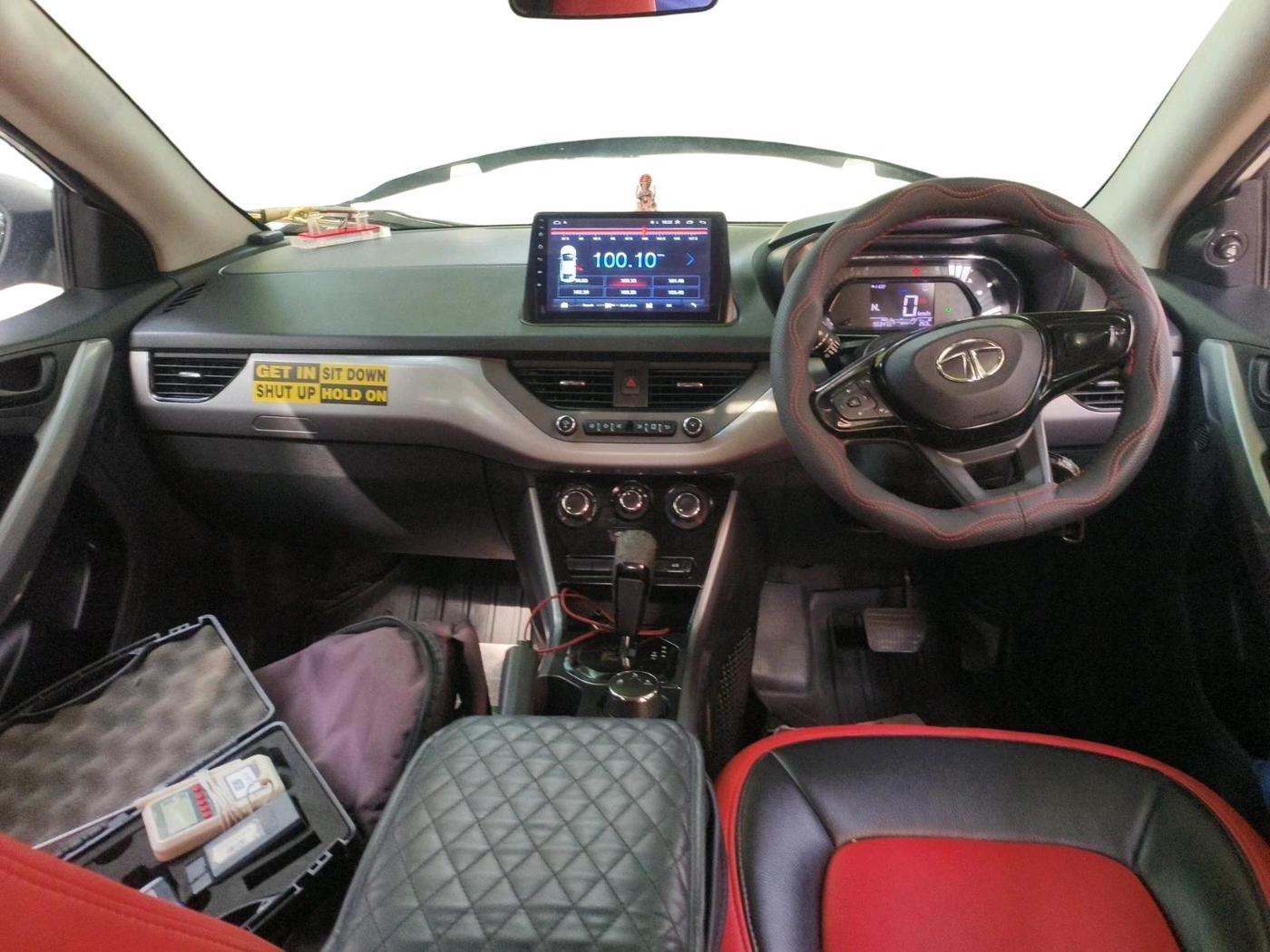 2020 Tata NEXON XMA SUNROOF DIESEL, Diesel, Automatic, 55,347 km, interior