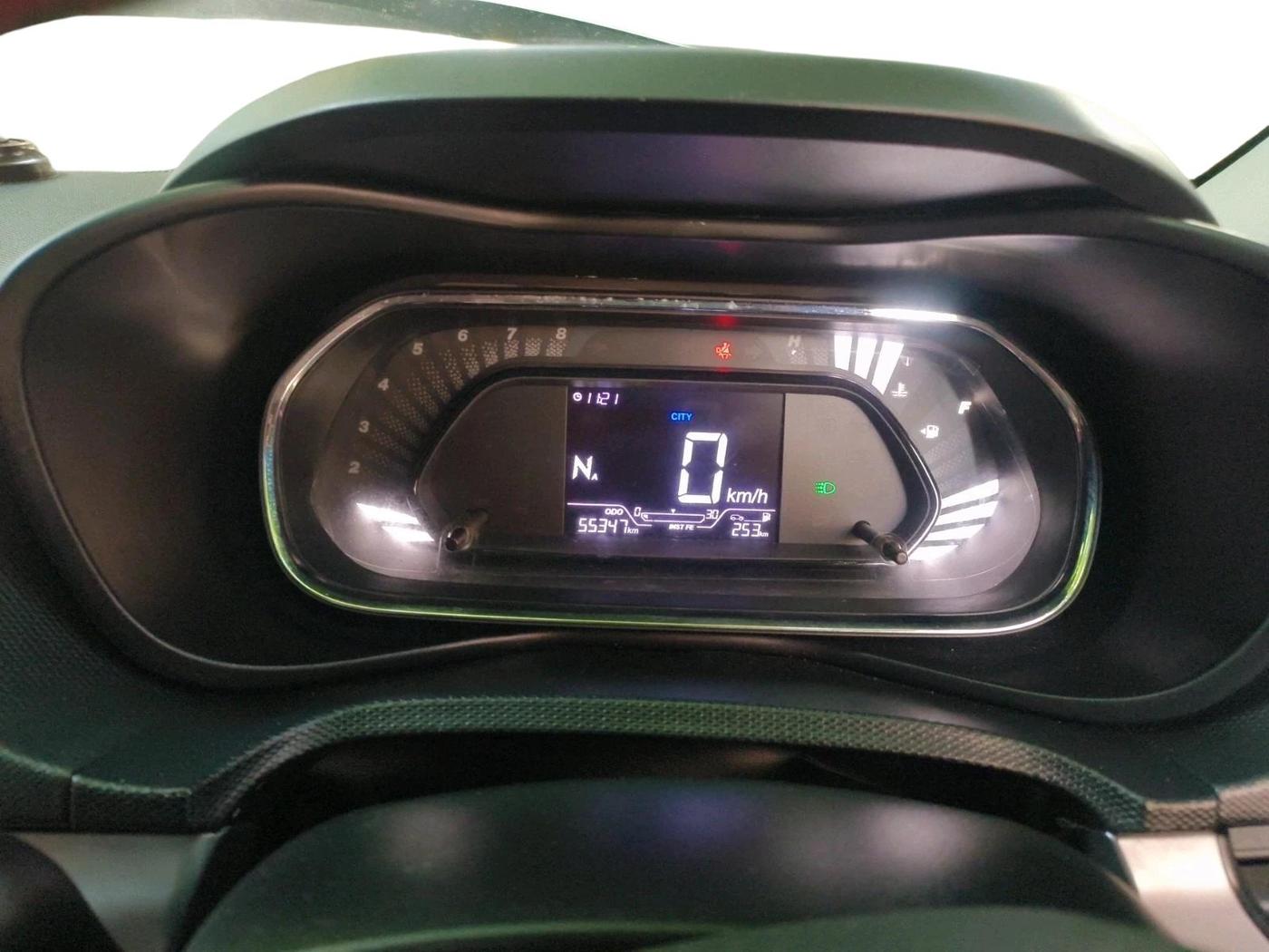 2020 Tata NEXON XMA SUNROOF DIESEL, Diesel, Automatic, 55,347 km, interior