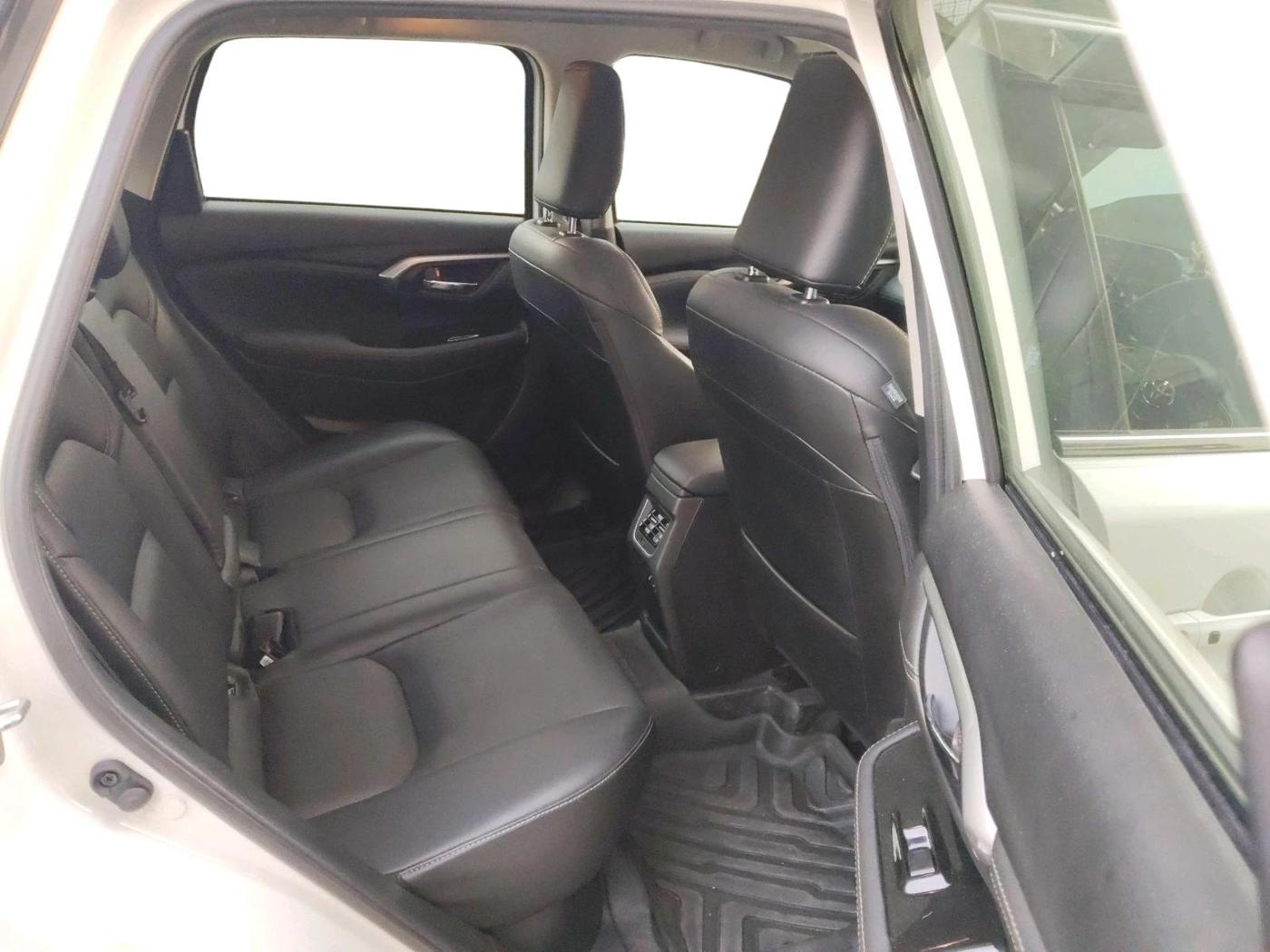 2023 Toyota URBAN CRUISER HYRYDER V AT NEO DRIVE, Petrol, Automatic, 13,523 km, interior