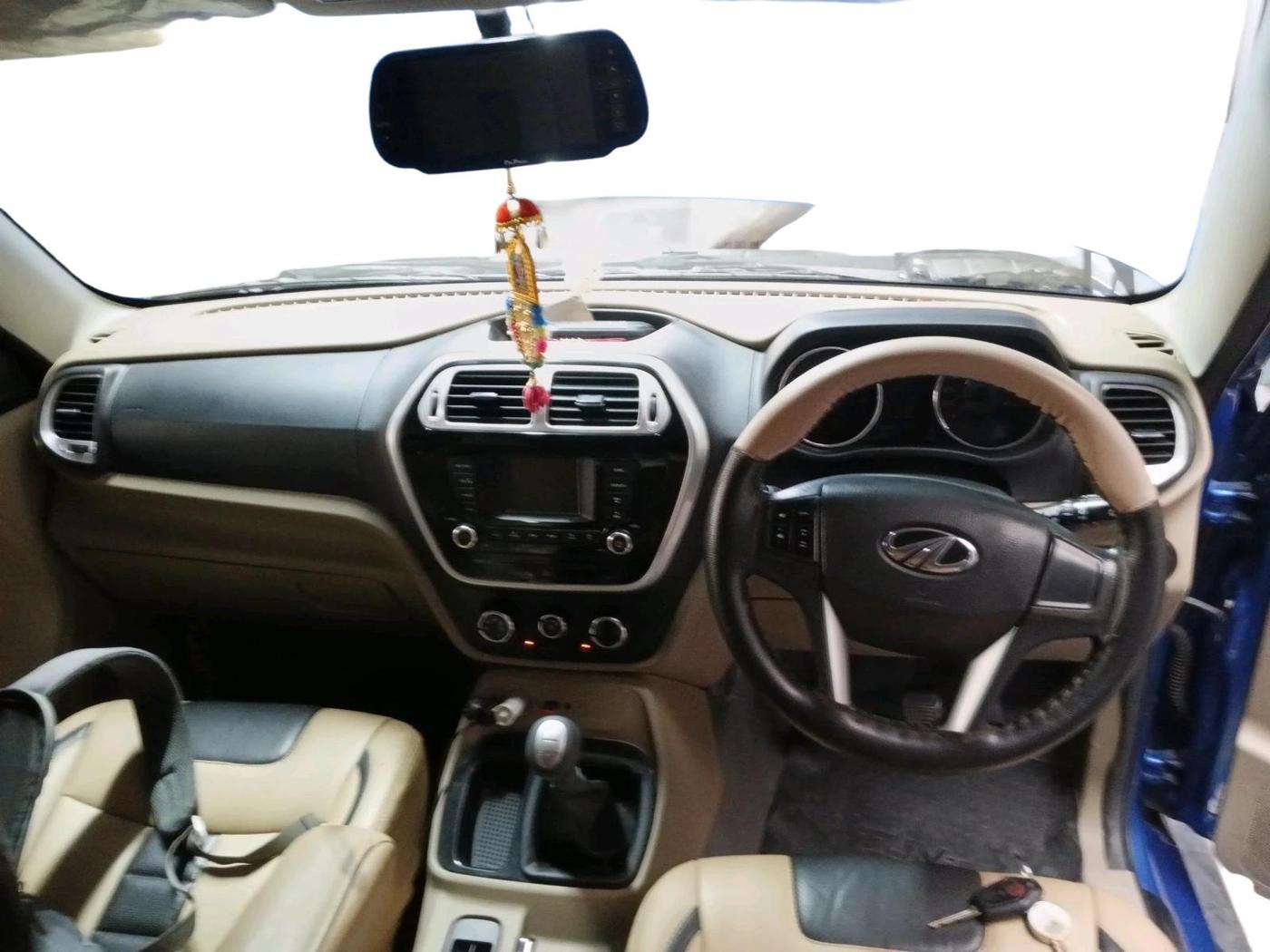 2017 Mahindra TUV300 T8, Diesel, Manual, 76,958 km, interior