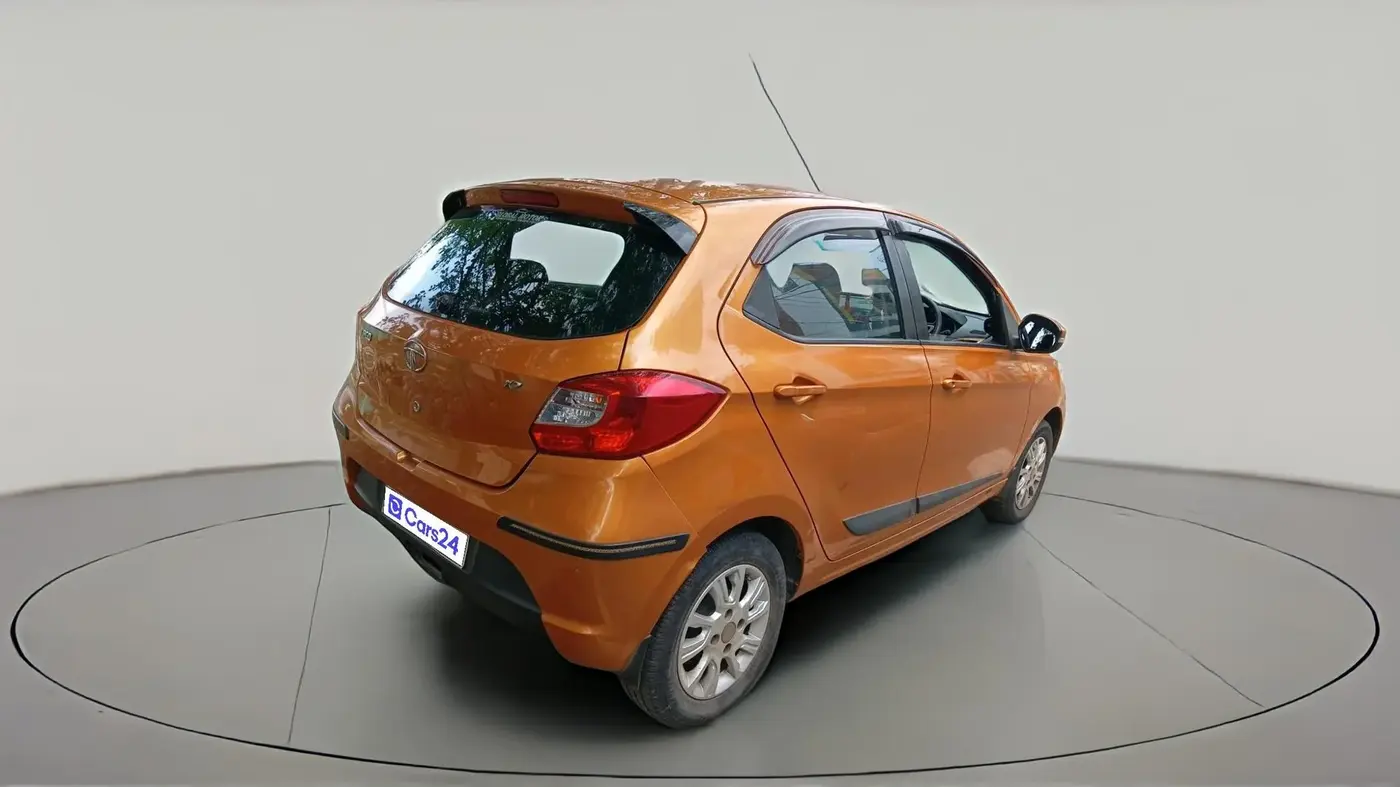2017 Tata Tiago XZ PETROL, Petrol, Manual, 31,356 km, exterior