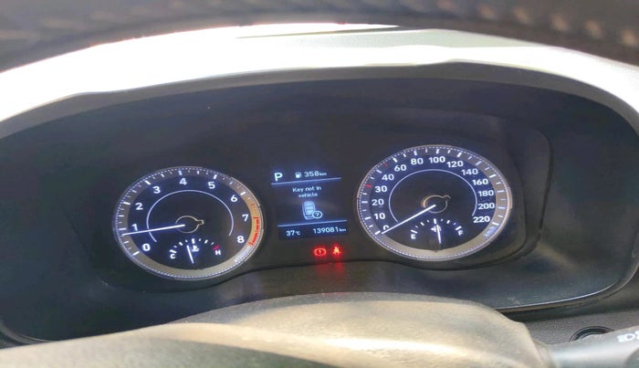 2019 Hyundai VENUE SX PLUS 1.0 TURBO DCT, Petrol, Automatic, 1,39,081 km, interior