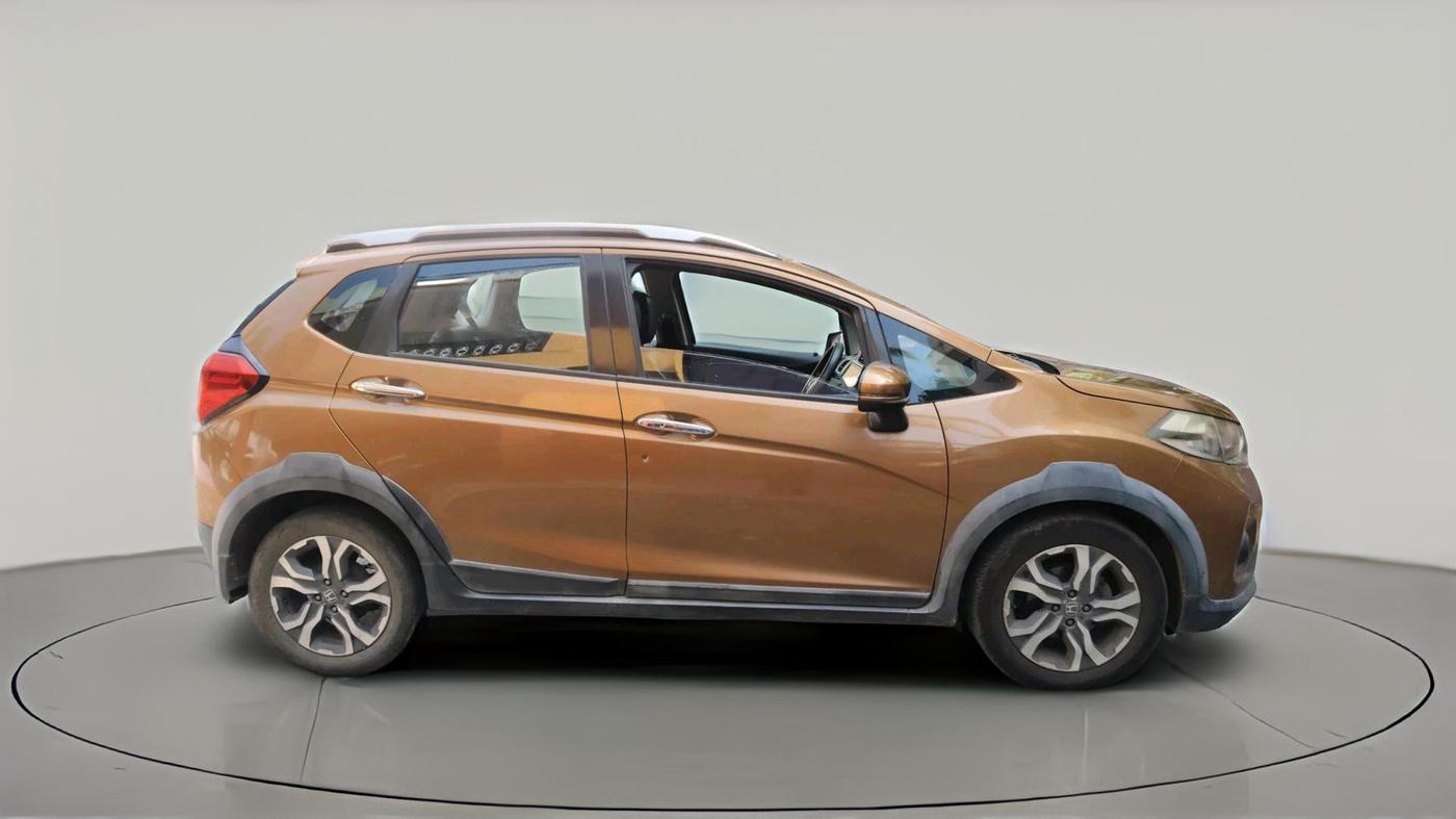 2018 Honda WR-V 1.5L I-DTEC VX MT, Diesel, Manual, 79,630 km, exterior