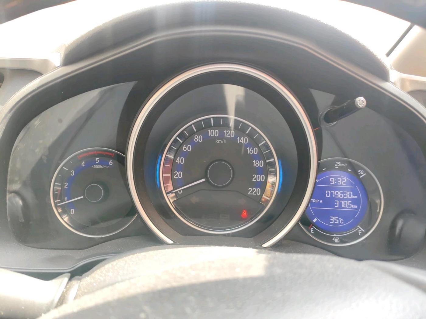 2018 Honda WR-V 1.5L I-DTEC VX MT, Diesel, Manual, 79,630 km, interior