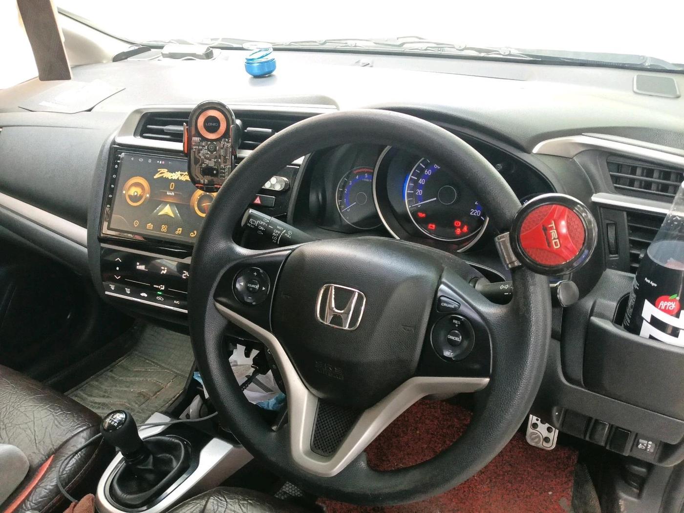 2017 Honda WR-V 1.5L I-DTEC VX MT, Diesel, Manual, 1,56,353 km, interior