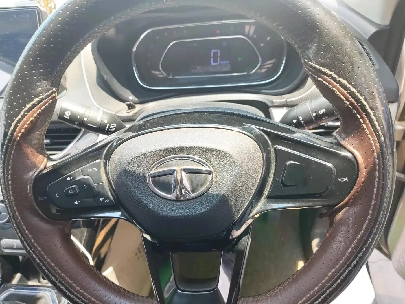 2021 Tata NEXON XZ PLUS DIESEL, Diesel, Manual, 1,68,000 km, interior