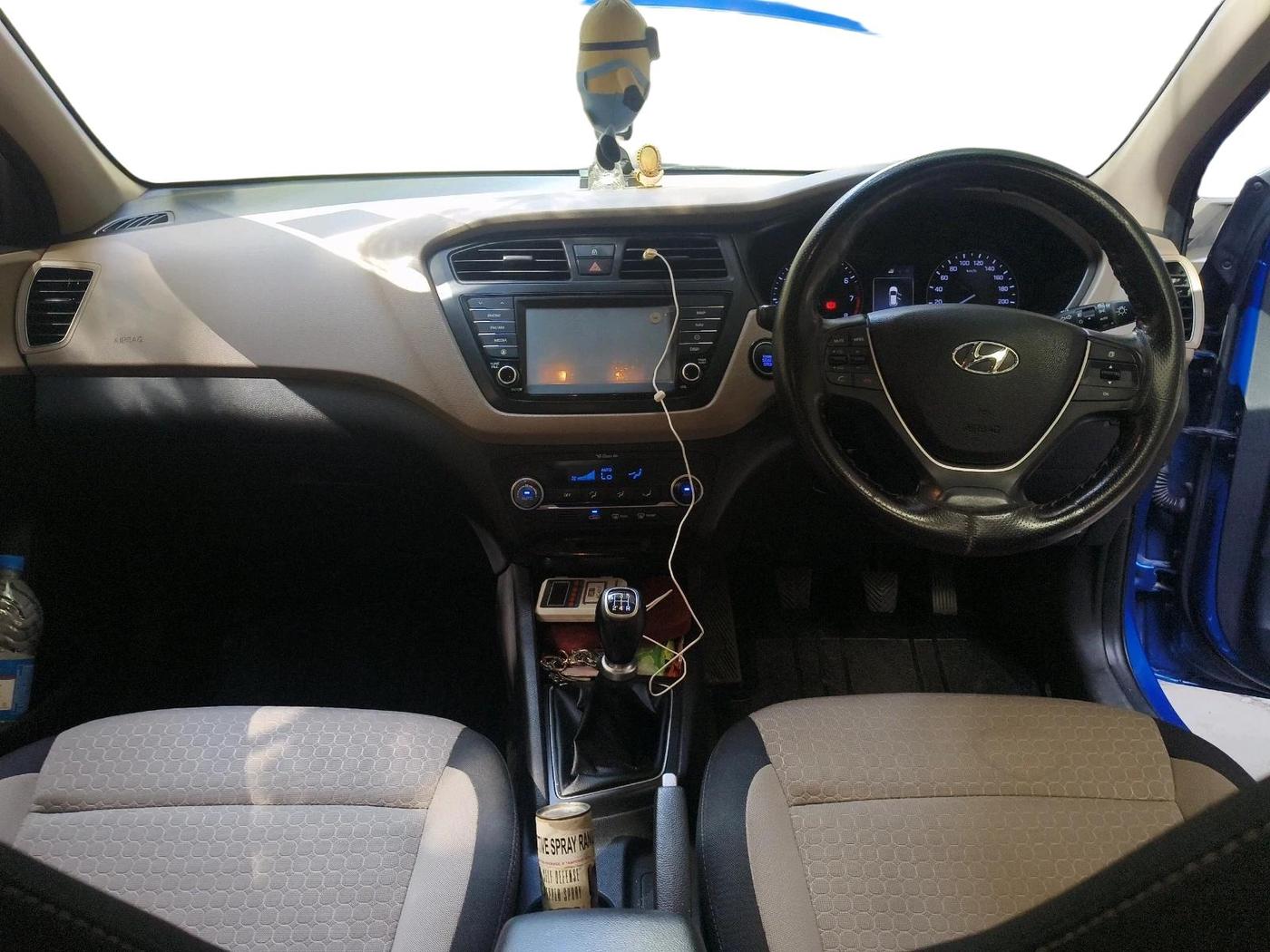 2017 Hyundai Elite i20 ASTA 1.2 (O), Petrol, Manual, 49,394 km, interior