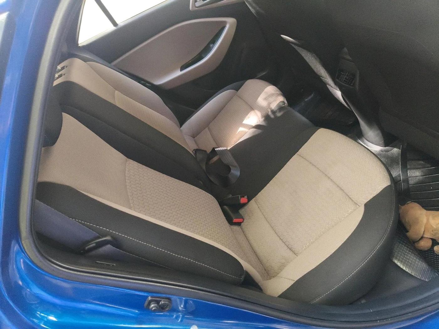 2017 Hyundai Elite i20 ASTA 1.2 (O), Petrol, Manual, 49,394 km, interior