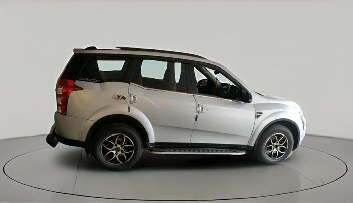 2015 Mahindra XUV500 W6, Diesel, Manual, 92,873 km, exterior