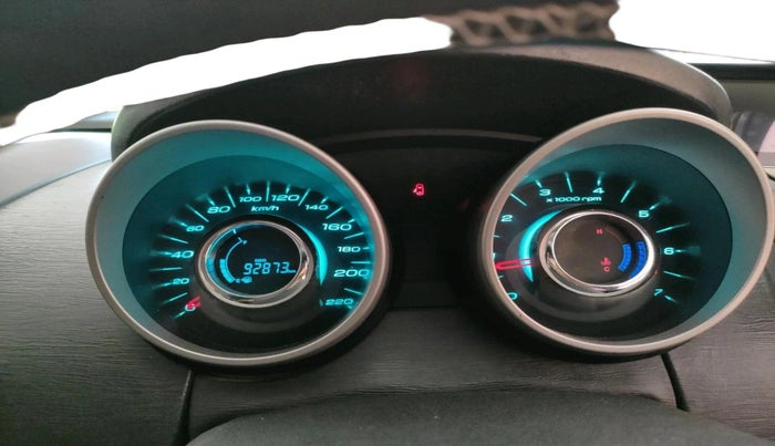 2015 Mahindra XUV500 W6, Diesel, Manual, 92,873 km, interior