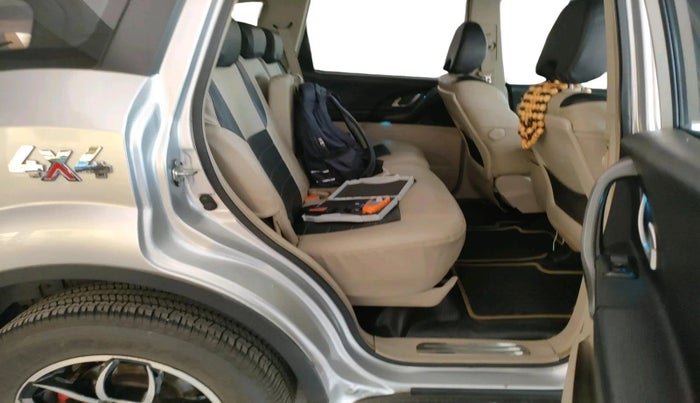 2015 Mahindra XUV500 W6, Diesel, Manual, 92,873 km, interior