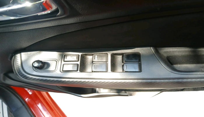 2021 Maruti Swift VXI, Petrol, Manual, 35,012 km, interior