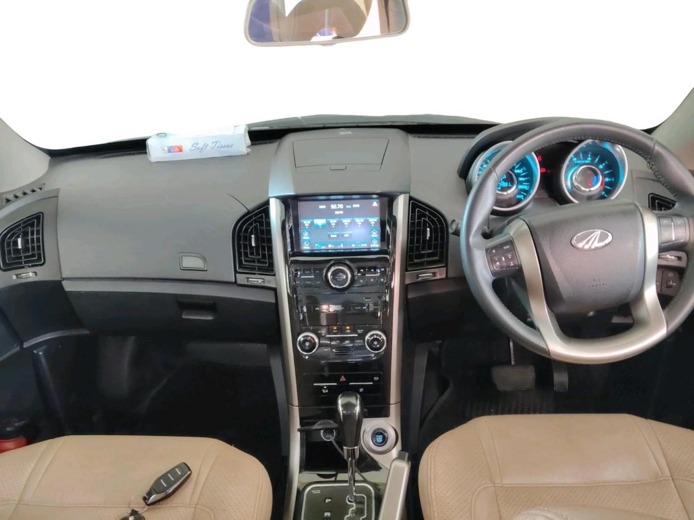 2021 Mahindra XUV500 W9 AT, Diesel, Automatic, 79,500 km, interior