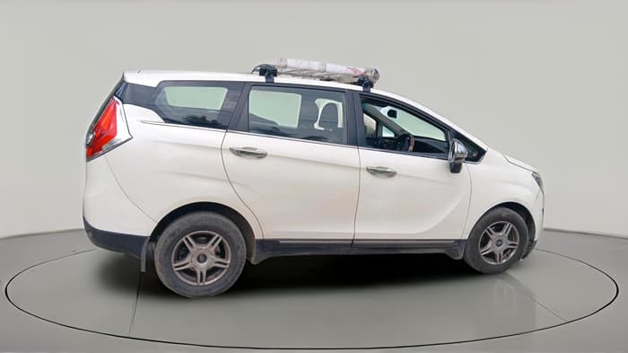 2019 Mahindra MARAZZO M6 7 STR, Diesel, Manual, 1,30,132 km, exterior