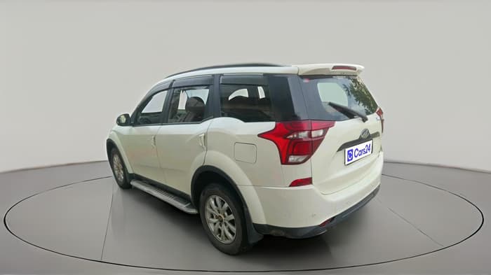 2018 Mahindra XUV500 W9 AT, Diesel, Automatic, 59,094 km, exterior