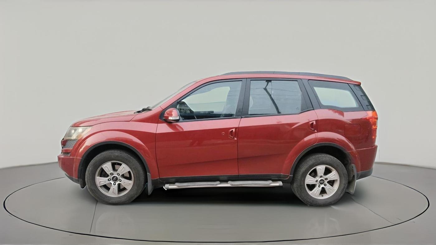 2013 Mahindra XUV500 W8, Diesel, Manual, 1,99,216 km, exterior